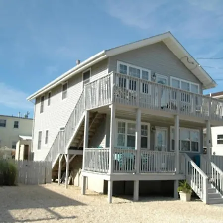Pet Friendly, Oceanside, Brant Beach, Wifi, Beach Badges, Air Conditioning, Deck, Fenced In Private Yard,Close To The Beach! Totally Renovated In,,